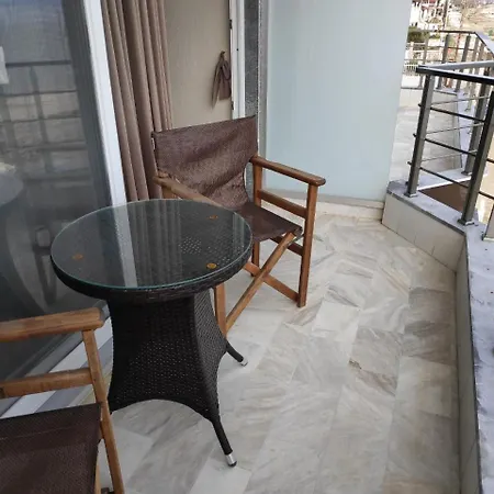 Odyssea Hotel apartamentowy 3*