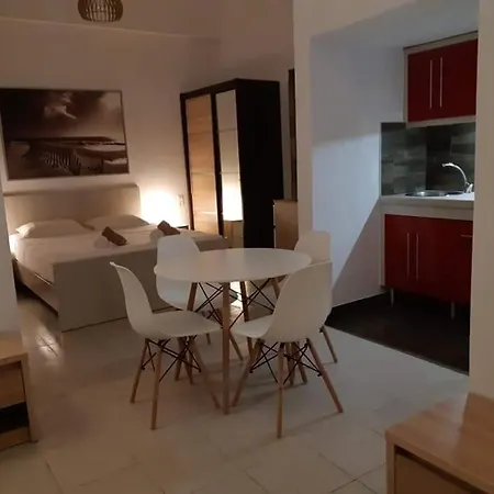 Odyssea Apartmanhotel Sztavrósz